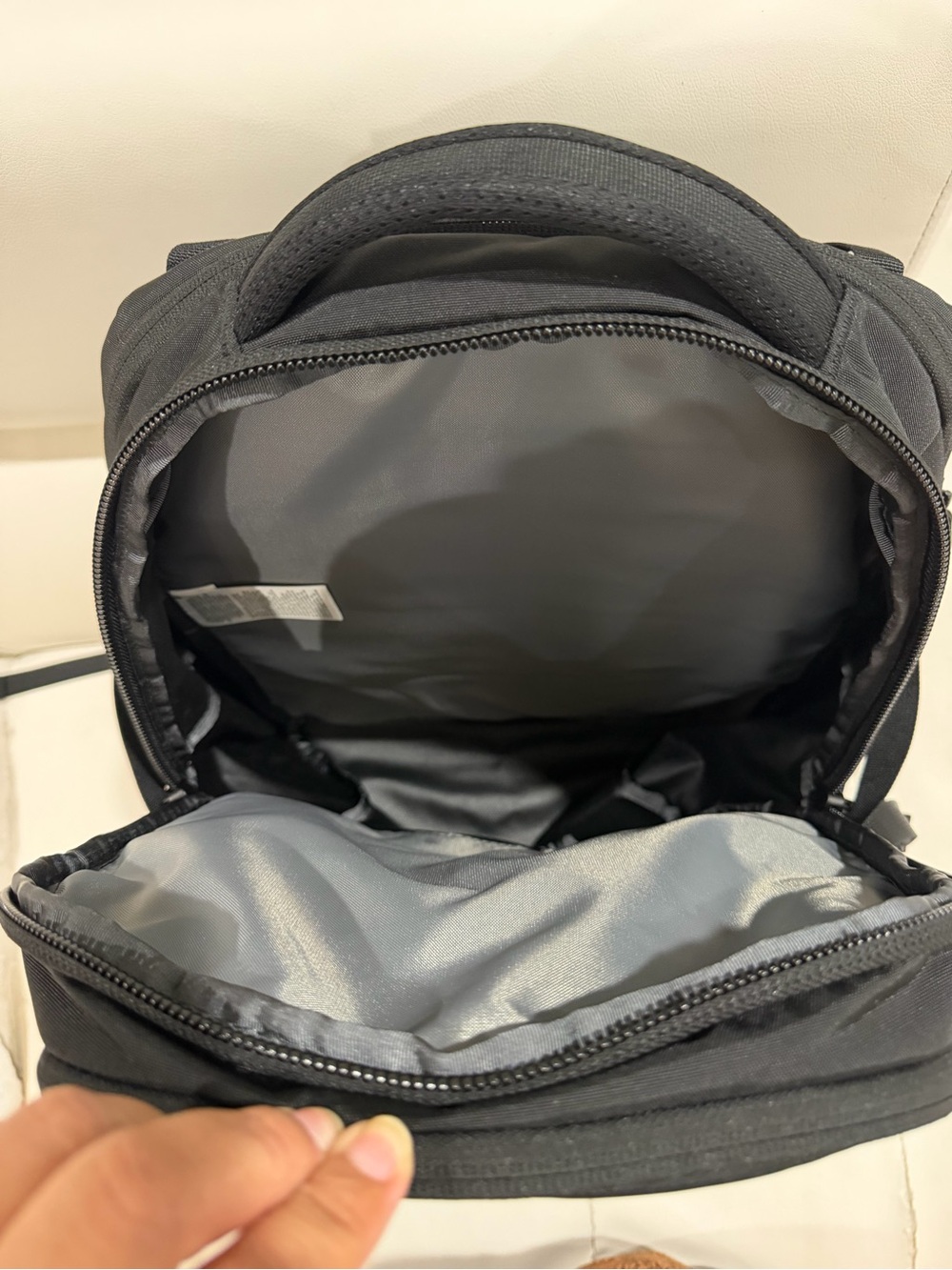 The North Face Recon Backpack Black 30L ,15  Laptop School Travel Hiking Bag NWT - Picture 10 of 16